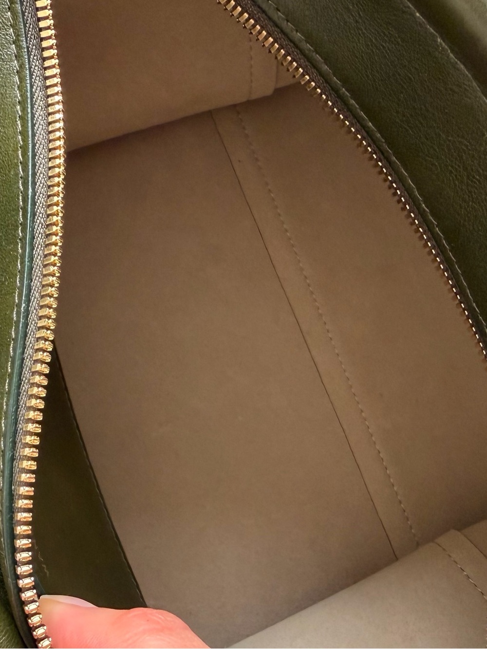 Ida bag in olive dark green - Picture 7 of 8